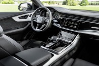 Konnektoros hibriddel bővít az Audi zászlóshajója 12