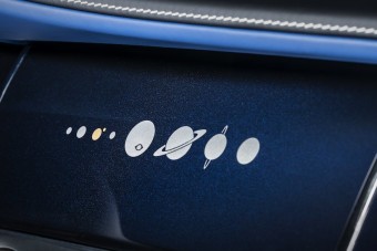 Ezt az autót a Naprendszerről mintázták