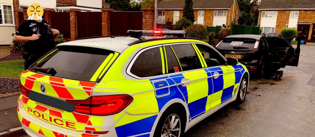 Nem találod ki, miért kopogtattak a rendőrök