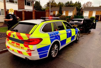 Nem találod ki, miért kopogtattak a rendőrök