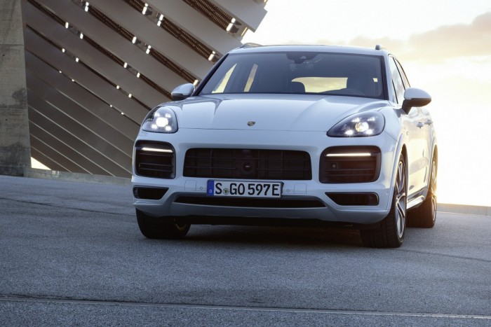 Tovább tiszta a Porsche nagy terepjárója 6 | Vezess Tovább tiszta a Porsche nagy terepjárója 6