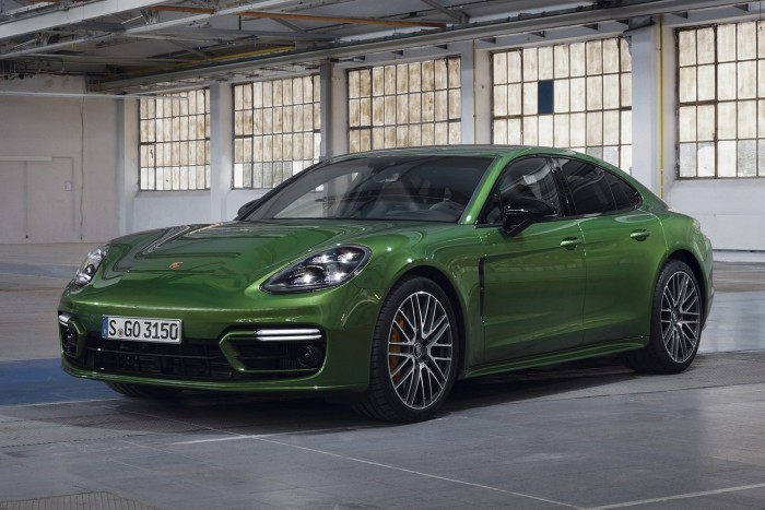 Méregerős csúcshibrid a Porschétől 21 Méregerős csúcshibrid a Porschétől 21