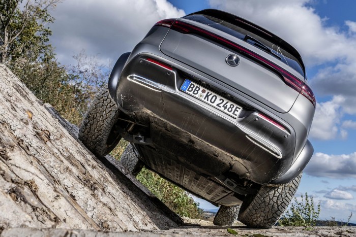 Már villanyautóból is készül eszetlen 7