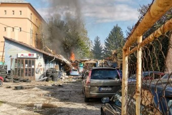 Robbanás történt egy budapesti autószerelő műhelyben