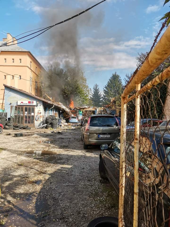 Robbanás történt egy budapesti autószerelő műhelyben 2