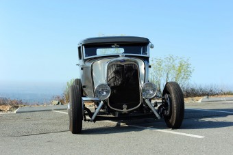 Négy keréken száguldó történelem, újraöltöztetve
