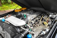 Óriási a roham ezért a Lamborghini terepjáróért – az egekben az ára 19 Óriási a roham ezért a Lamborghini terepjáróért – az egekben az ára 19