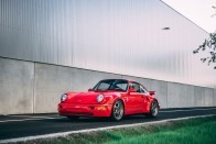 Minden idők egyik legritkább 911-ese a 964 Turbo S 2