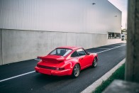 Minden idők egyik legritkább 911-ese a 964 Turbo S 25