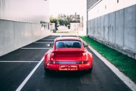 Minden idők egyik legritkább 911-ese a 964 Turbo S 24