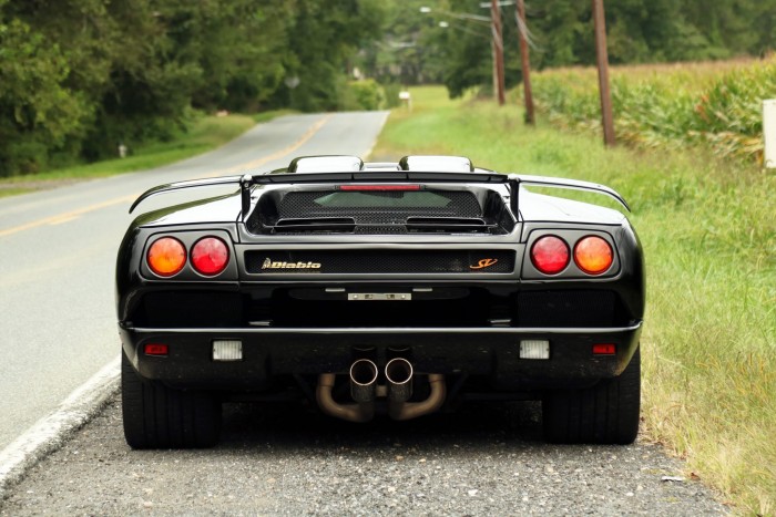 Ez a klasszikus Lamborghini Diablo SV visszarepít az őrült kilencvenes évekbe 2