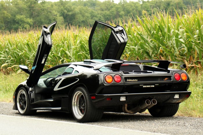 Ez a klasszikus Lamborghini Diablo SV visszarepít az őrült kilencvenes évekbe 3
