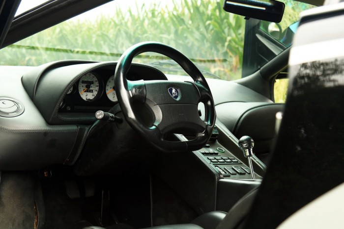 Ez a klasszikus Lamborghini Diablo SV visszarepít az őrült kilencvenes évekbe 4