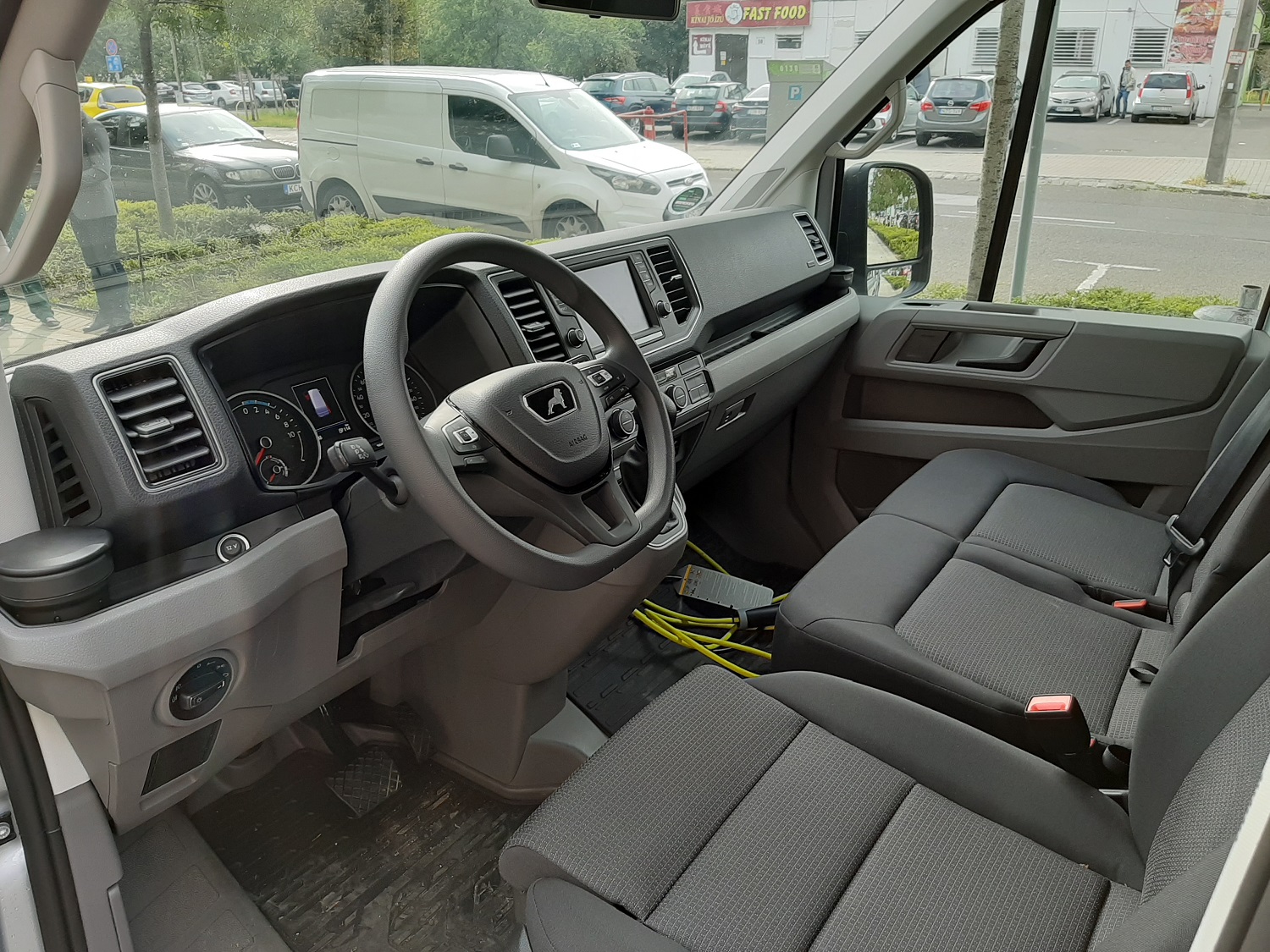 Elektromos oroszlánt tesztel a Magyar Posta 1