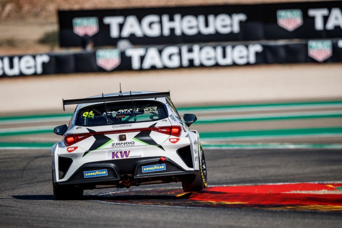 Őskáosz a WTCR-időmérőn, megvan Michelisz idei első pole-ja 1 Őskáosz a WTCR-időmérőn, megvan Michelisz idei első pole-ja 1