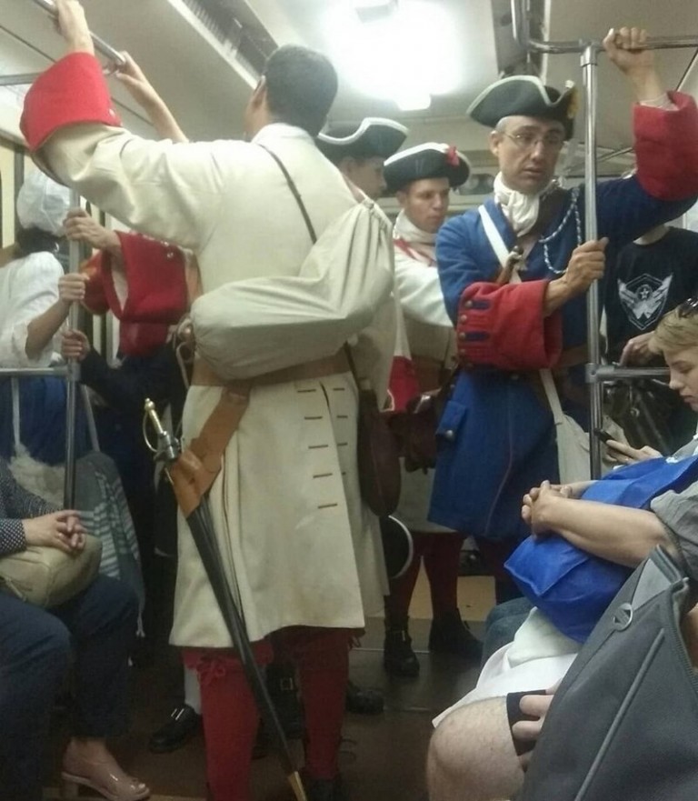 18 vicces fotó mutatja, mennyire durva arcok jöhetnek szembe a moszkvai metrón 8 18 vicces fotó mutatja, mennyire durva arcok jöhetnek szembe a moszkvai metrón 8