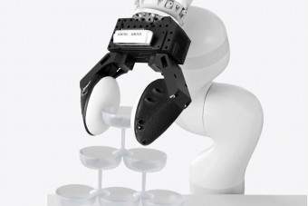 Látással tapint ez a különleges robot