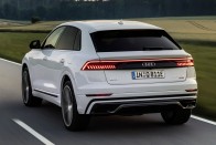 Konnektoros hibriddel bővít az Audi zászlóshajója 11