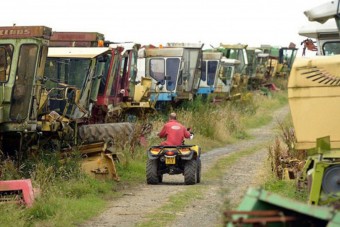 Mindenki gyűjt valamit: neki például van 350 darab kombájnja