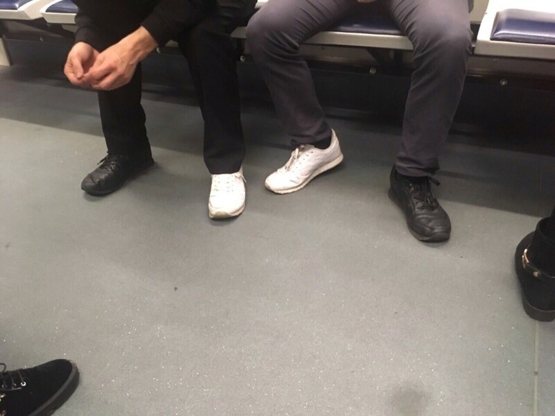 18 vicces fotó mutatja, mennyire durva arcok jöhetnek szembe a moszkvai metrón 12 18 vicces fotó mutatja, mennyire durva arcok jöhetnek szembe a moszkvai metrón 12
