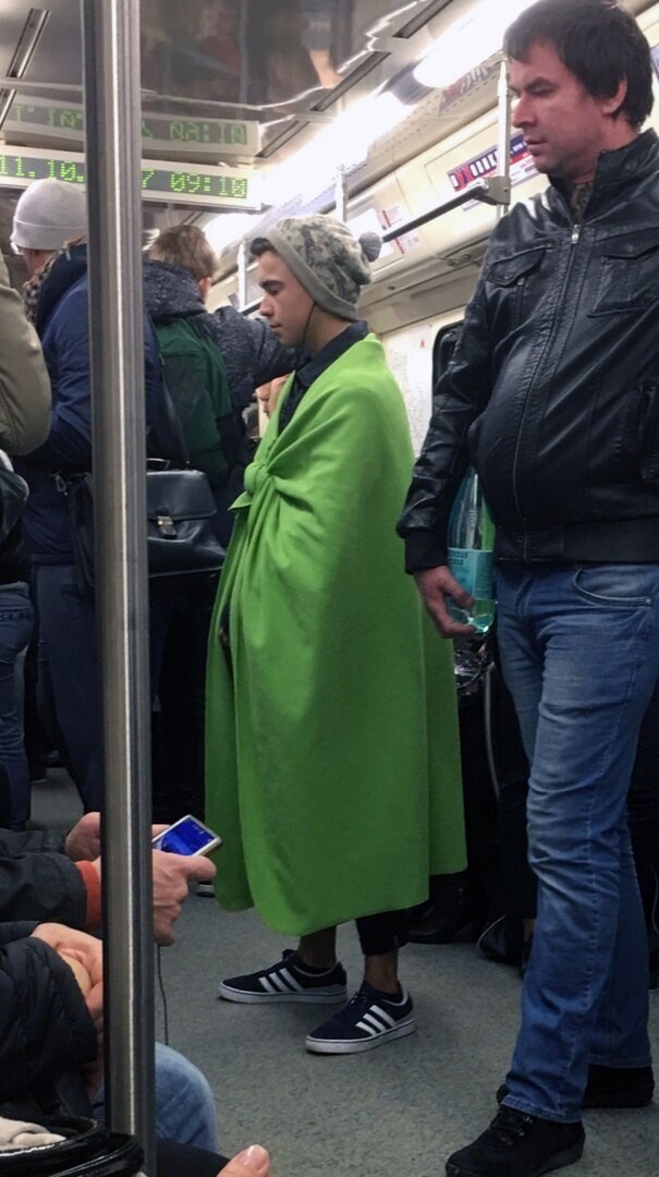 18 vicces fotó mutatja, mennyire durva arcok jöhetnek szembe a moszkvai metrón 18 18 vicces fotó mutatja, mennyire durva arcok jöhetnek szembe a moszkvai metrón 18