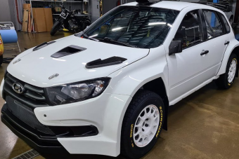 Kőkemény raligépet faragtak a legolcsóbb Ladából