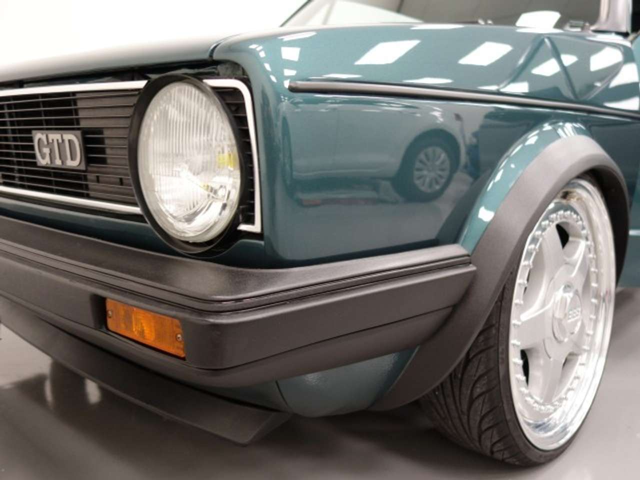 5,8 milliót kérnek ezért az öreg dízel Volkswagen Golfért 2