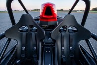 Igazi őrület négy keréken az Ariel Atom 33