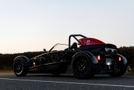 Igazi őrület négy keréken az Ariel Atom 2