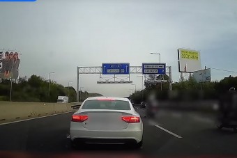 Amit ez az eszetlen audis csinált az M1-M7 bevezetőn, az megért egy feljelentést