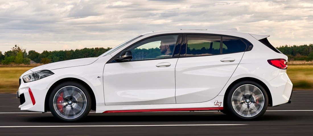 Nem volt még ennél tüzesebb elsőkerék-hajtású BMW