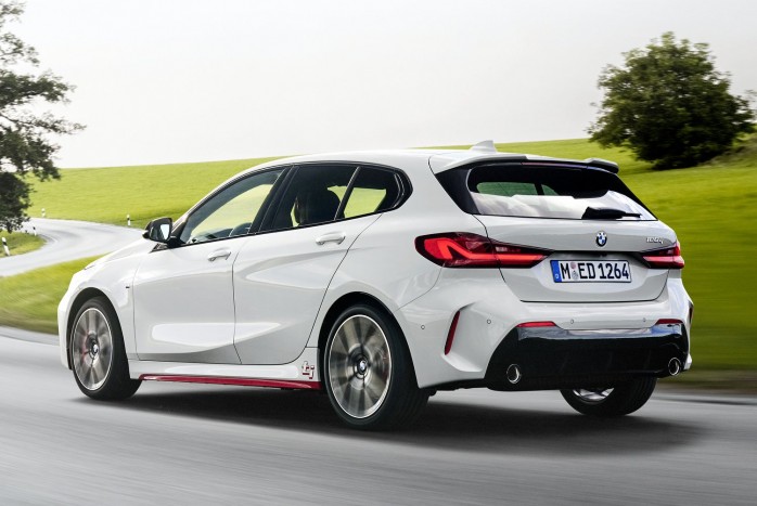 Nem volt még ennél tüzesebb elsőkerék-hajtású BMW 7