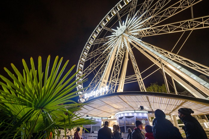 Michelin-csillagos ételek költöztek a pesti óriáskerékre