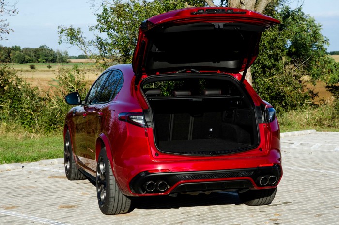 Itt a legújabb Bosszúálló 12