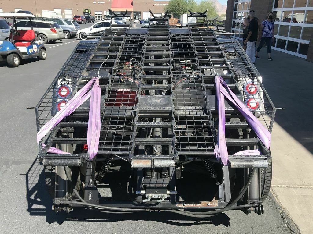 Ez az egyedi gép a pokolban is lehetne szolgálati autó 6