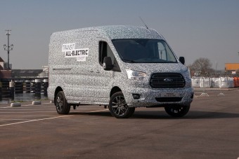 Valami közös lesz a Mustangban és a Transitban