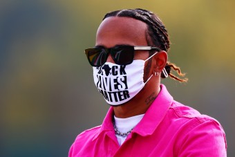 F1: Hamiltont meglepte a fizetési plafon