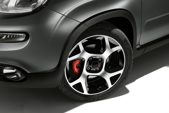 Nagyon picikét hibrid lett a frissített Fiat Panda 7