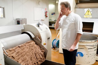 Megválasztották a világ legjobb cukrászát, ő az