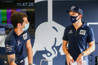 F1: Vettelre mutogat a mellőzött Red Bull-pilóta