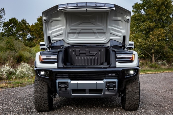 Végtelen nyomatékot és rákjárást tud az elektromos Hummer 7