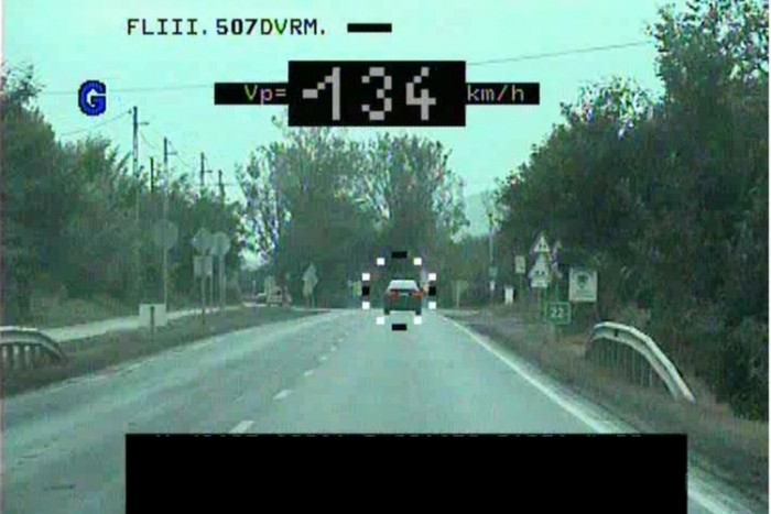 Durva gyorshajtót kaptak el a rendőrök, még a kocsija sem volt rendben 1