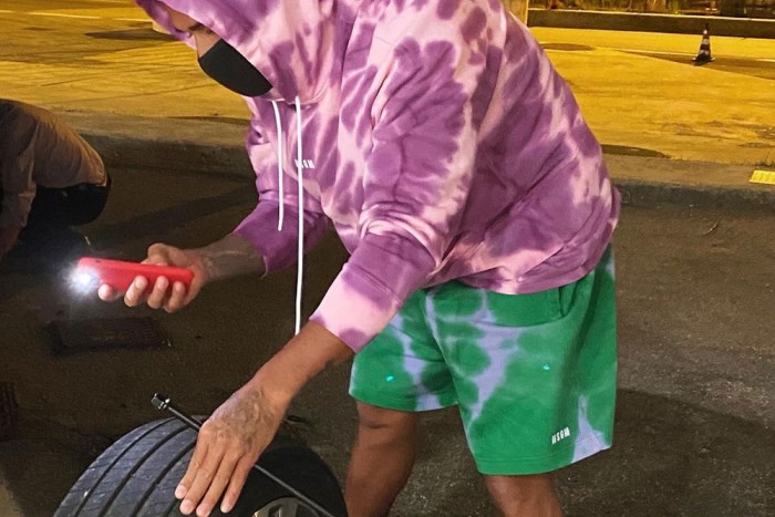 F1: Hamilton maga cserélt kereket a Mercijén