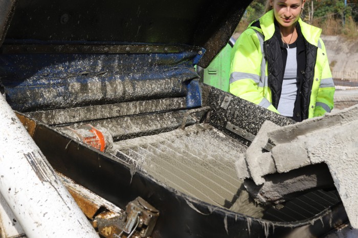Vajon elbír egy nő 550 lóerővel? 12 Vajon elbír egy nő 550 lóerővel? 12