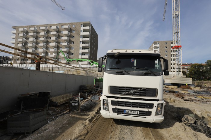 Vajon elbír egy nő 550 lóerővel? 11 Vajon elbír egy nő 550 lóerővel? 11