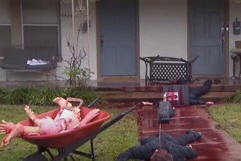 Olyan durva lett a halloweeni dekoráció, hogy a szomszédok kihívták a rendőröket