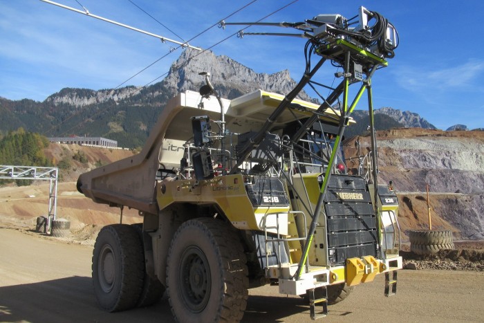 Áramszedős bányadömpereket vetnek be a sógorok