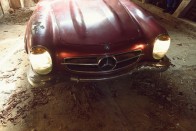 Gyönyörű, patinás 300 SL Roadster bukkant elő a francia pajtából 37