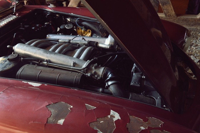 Gyönyörű, patinás 300 SL Roadster bukkant elő a francia pajtából 6