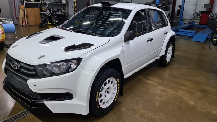 Kőkemény raligépet faragtak a legolcsóbb Ladából 3